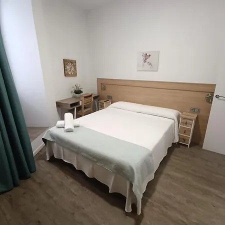 Apartamentosturisticos Puerta Del Alcazar 0-1 Lejlighed *