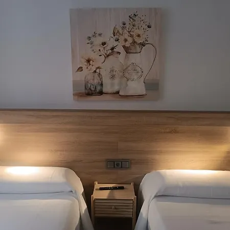 Apartamentosturisticos Puerta Del Alcazar 0-1 Apartamento