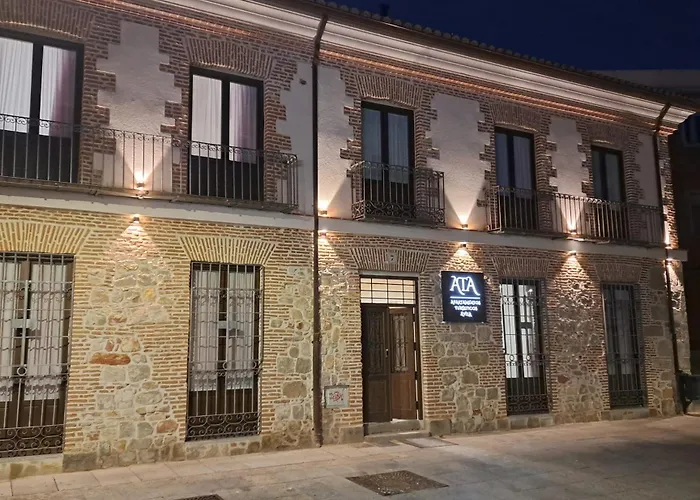 Apartamentosturisticos Puerta Del Alcazar 0-1 * Ávila